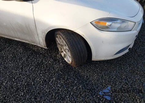 2013 Dodge Dart Limited z USA, uszkodzony, nr VIN 1C3CDFCA9DD346480